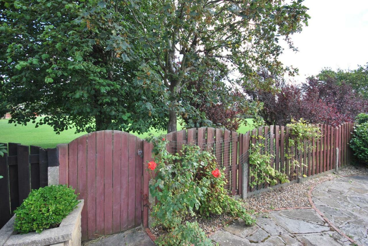 Belle'S Bungalow Villa Cleveleys Kültér fotó